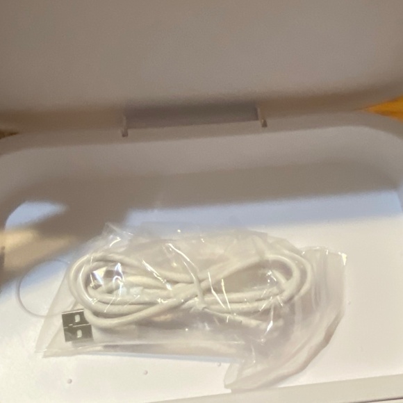 UV light phone sterilizer box - Picture 14 of 14